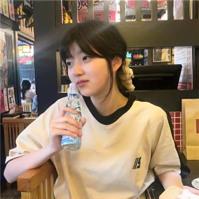 醉袖迎风受落花